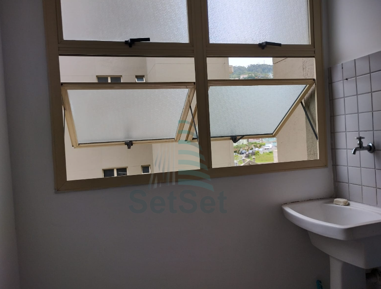 Venha morar em um condomínio completo localizado a poucos minutos da Praia da Enseada - Guarujá - 