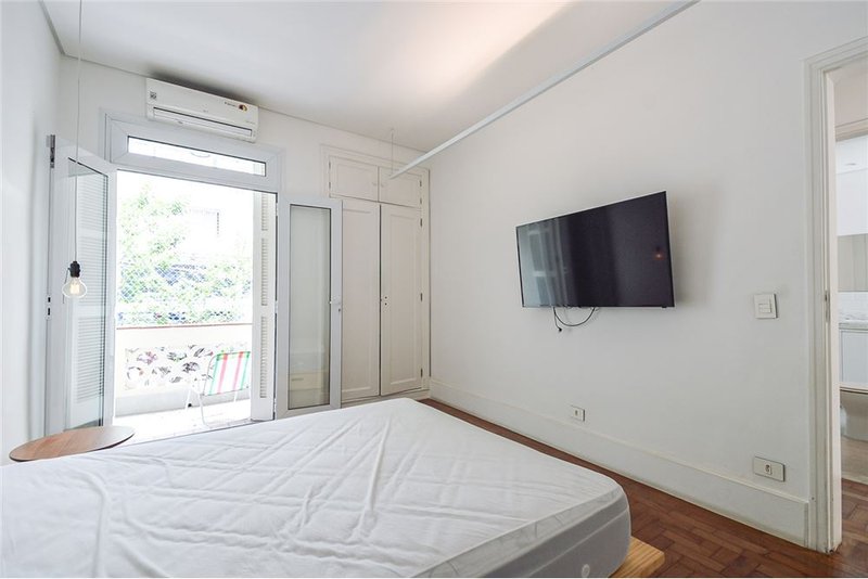 Apartamento na Santa Cecília com 2 dormitórios 116m² Jaguaribe São Paulo - 