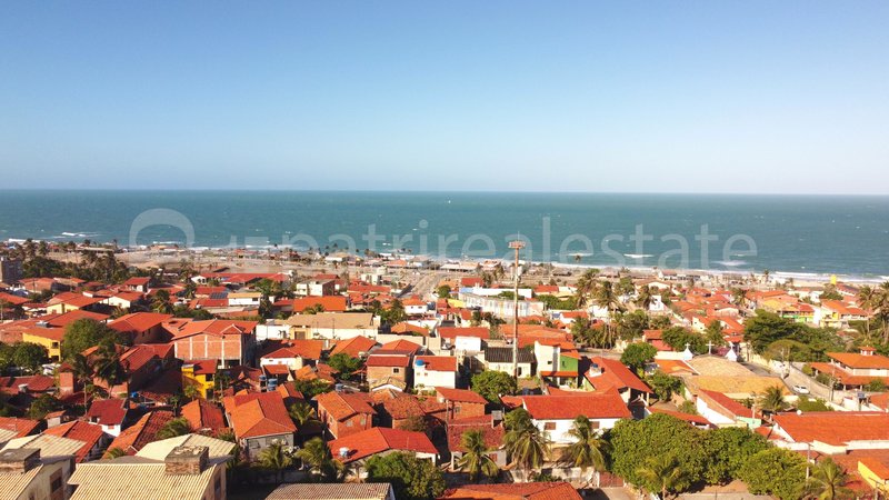 Terreno Vista Mar com 820 m² Documentação perfeita! R$ 400.000 Prainha centro - Aquiraz CE Rua da Igreja S/Nº  Aquiraz - 