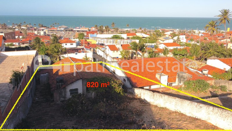 Terreno Vista Mar com 820 m² Documentação perfeita! R$ 400.000 Prainha centro - Aquiraz CE Rua da Igreja S/Nº  Aquiraz - 