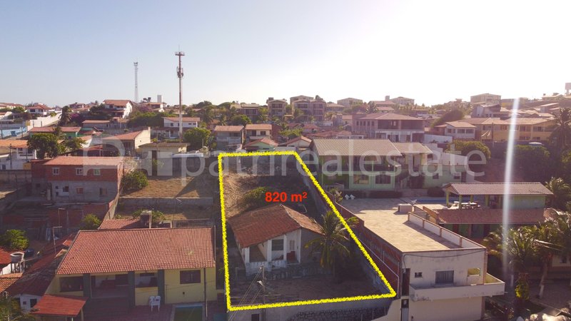 Terreno Vista Mar com 820 m² Documentação perfeita! R$ 400.000 Prainha centro - Aquiraz CE Rua da Igreja S/Nº  Aquiraz - 