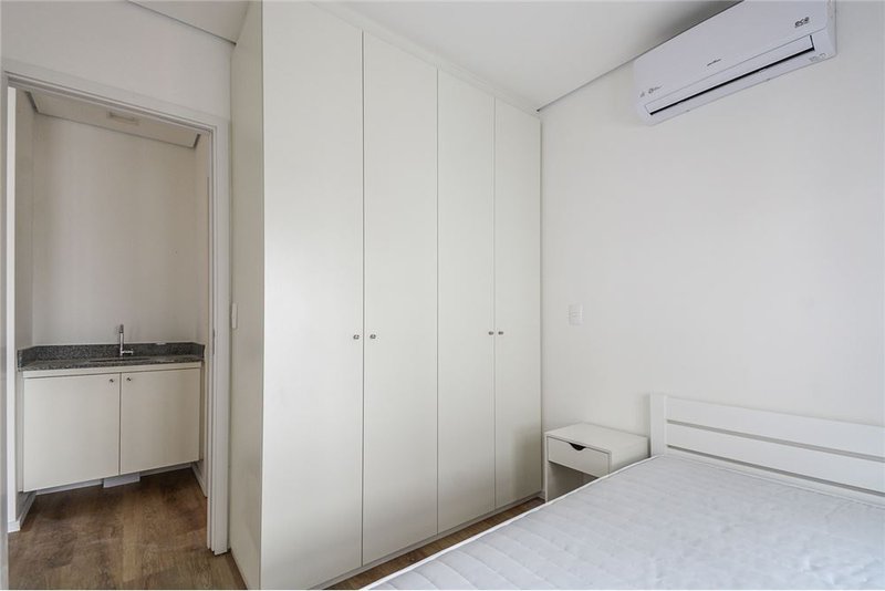 Apartamento em Pinheiros com 1 dormitório 30m² Jorge Rizzo São Paulo - 