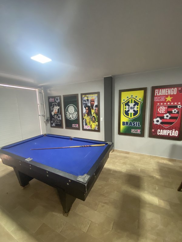 CASA COM 1 SUÍTE MAIS 2 DORMITÓRIOS COM PISCINA,  NO BAIRRO BATEAS - Brusque - 