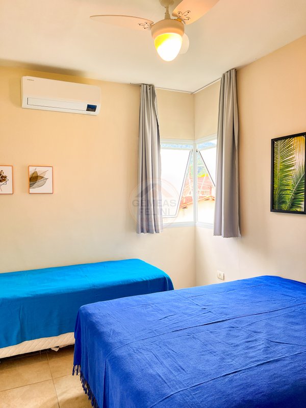 CASA EM CONDOMÍNIO COM 3 SUÍTES COM AR CONDICIONADO E 200 METROS ATÉ A PRAIA DE JUQUEHY - São Sebastião - 