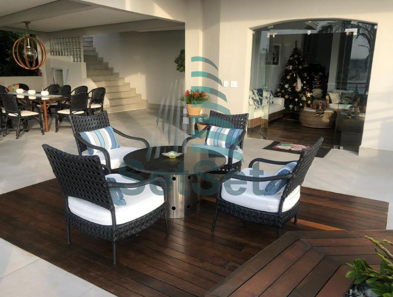 Luxuosa casa em condomínio  - Praia da Enseada - Guarujá/SP  Guarujá - 