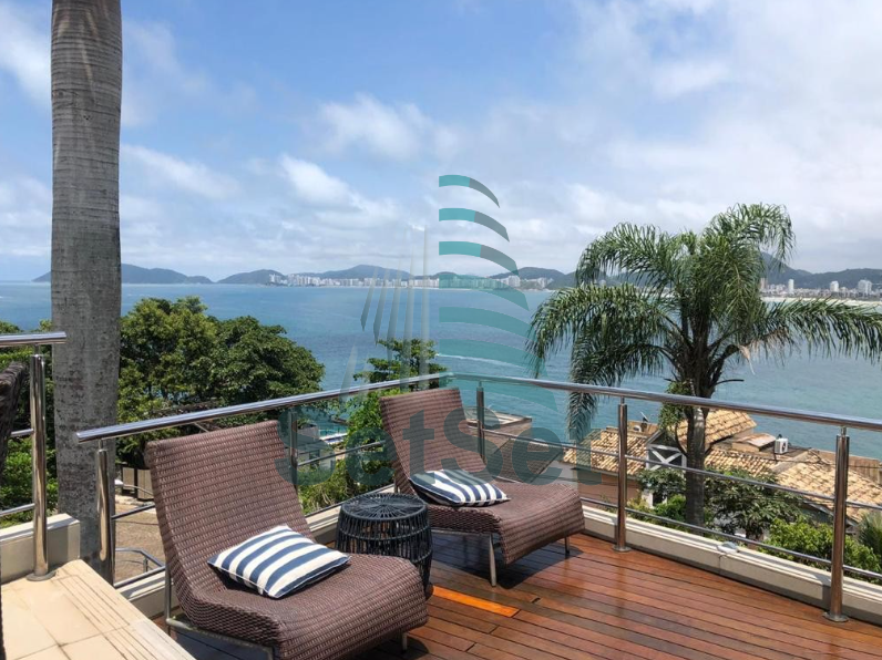 Luxuosa casa em condomínio  - Praia da Enseada - Guarujá/SP - Guarujá - 