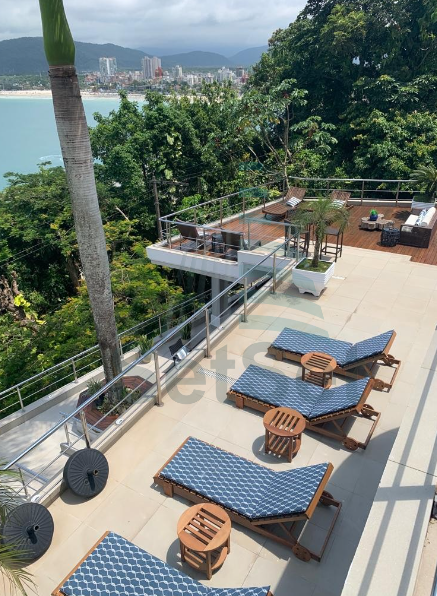 Luxuosa casa em condomínio  - Praia da Enseada - Guarujá/SP  Guarujá - 