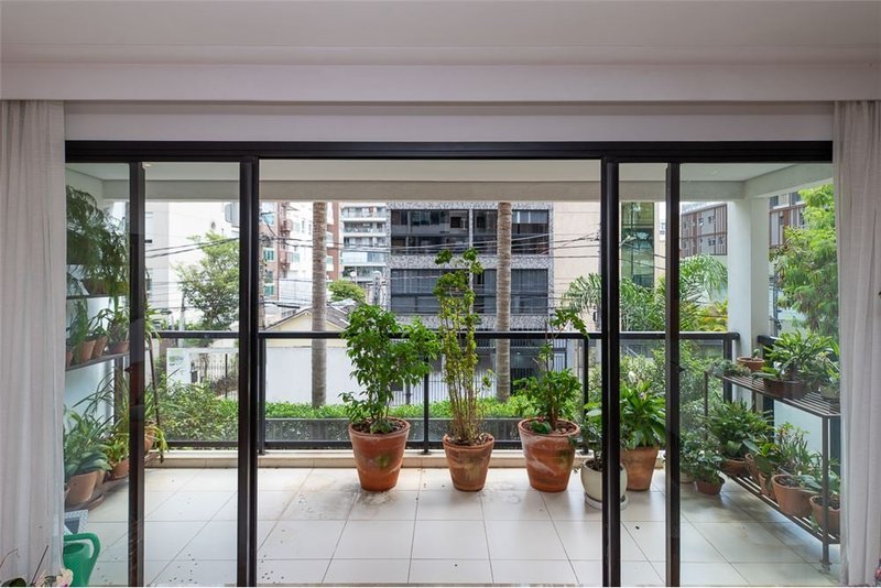 Apartamento com 3 suítes 161m² Monte Aprazível São Paulo - 