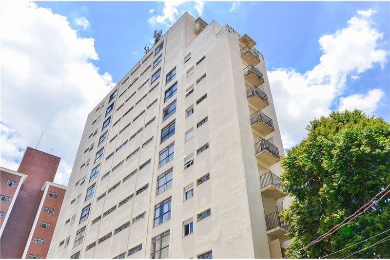 Apartamento na Vila Mariana com 2 dormitórios 81m² rua Joaquim Tavora São Paulo - 