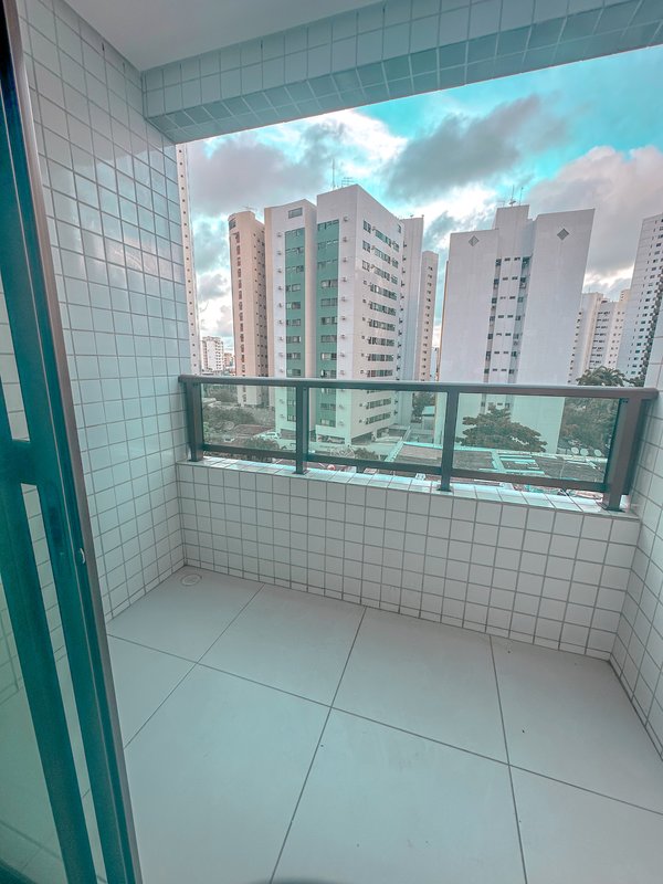 Apartamento à venda com 3 suítes e varanda gourmet com 64m² Á partir R$ 599.500,00 Rua Dona Benvinda de Farias Recife - 