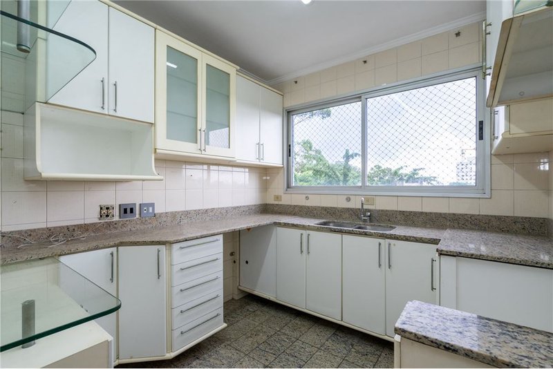 Apartamento no Morumbi com 3 suítes 190m² Theo Dutra São Paulo - 