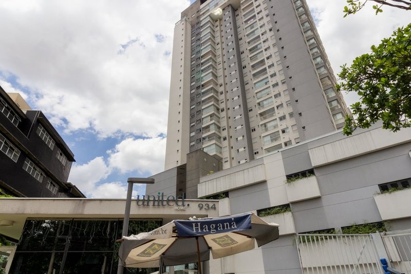 Apartamento na Barra funda com 2 dormitórios 69m² Av. Thomas Edison São Paulo - 