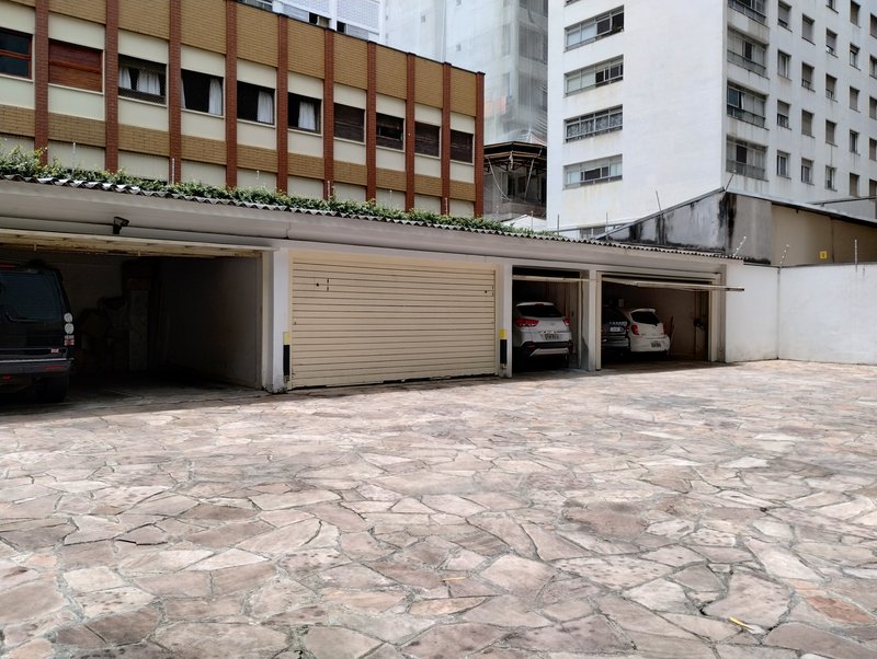 Amplo, silencioso e com muitas possibilidades Rua Itacolomi São Paulo - 
