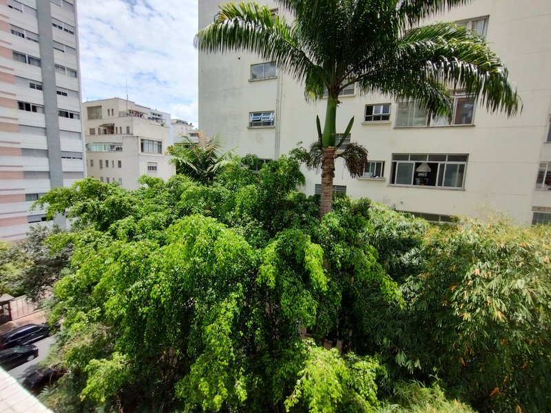 Amplo, silencioso e com muitas possibilidades Rua Itacolomi São Paulo - 