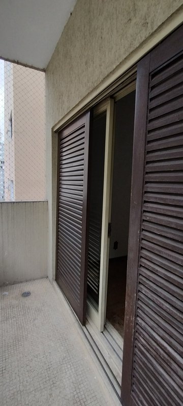 Higienópolis - janelões, 2 dormitórios Rua Baronesa de Itu São Paulo - 