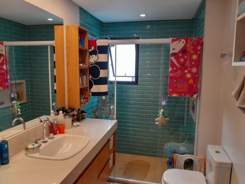 Confortável apartamento com 3 dormitórios na Vila Romana Rua Duílio São Paulo - 