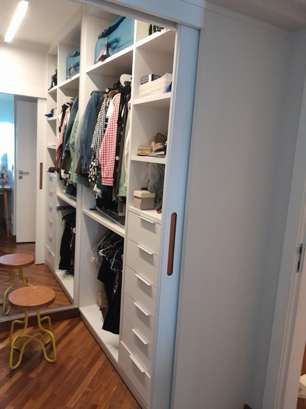 Confortável apartamento com 3 dormitórios na Vila Romana Rua Duílio São Paulo - 