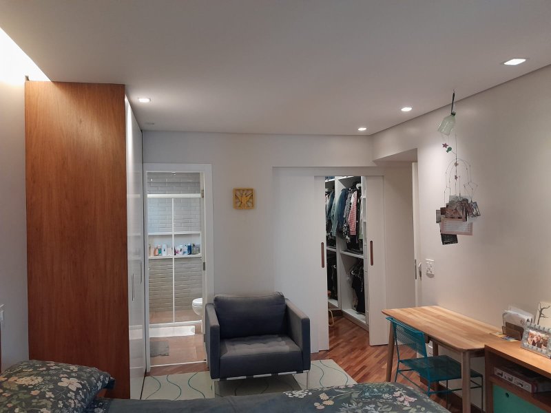 Confortável apartamento com 3 dormitórios na Vila Romana Rua Duílio São Paulo - 
