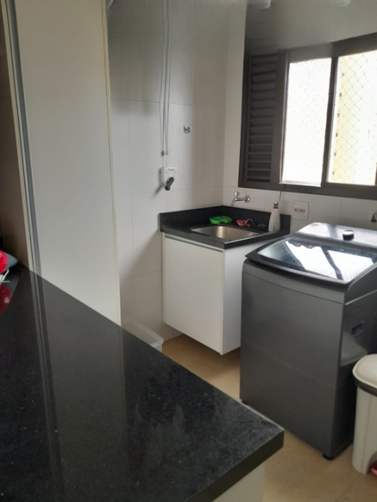Confortável apartamento com 3 dormitórios na Vila Romana Rua Duílio São Paulo - 