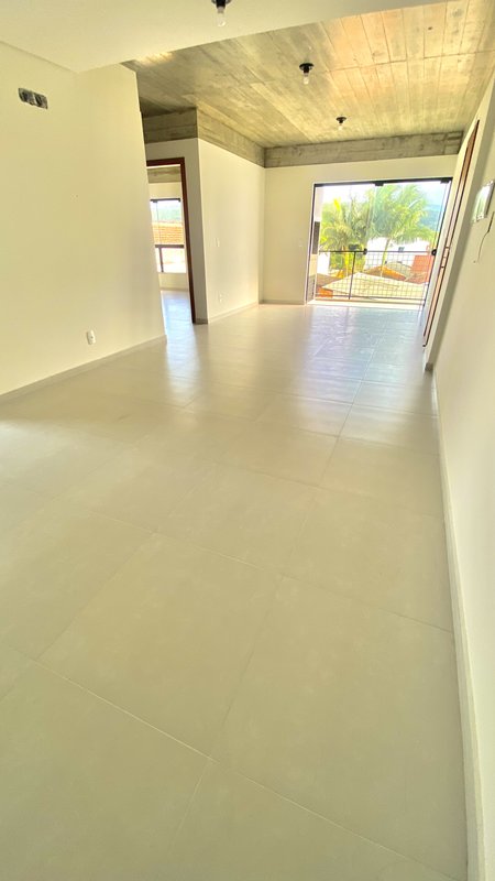APARTAMENTO COM 1 SUÍTE MAIS 2 DORMITÓRIOS NO BAIRRO RIO BRANCO - Brusque - 