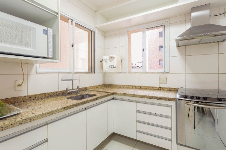 Perdizes - Apartamento impecável pronto para morar, varanda, 3 suítes, 3 vagas Rua Apinajés São Paulo - 