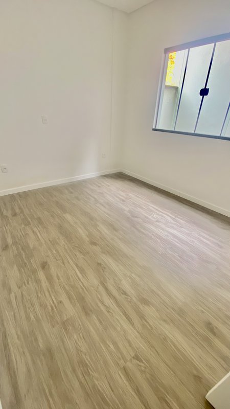 APARTAMENTO COM 1 SUÍTE MAIS 1 DORMITÓRIO NO BAIRRO RIO BRANCO - Brusque - 