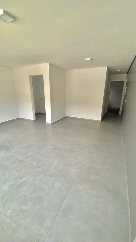 APARTAMENTO COM 1 SUÍTE MAIS 1 DORMITÓRIO NO BAIRRO RIO BRANCO - Brusque - 