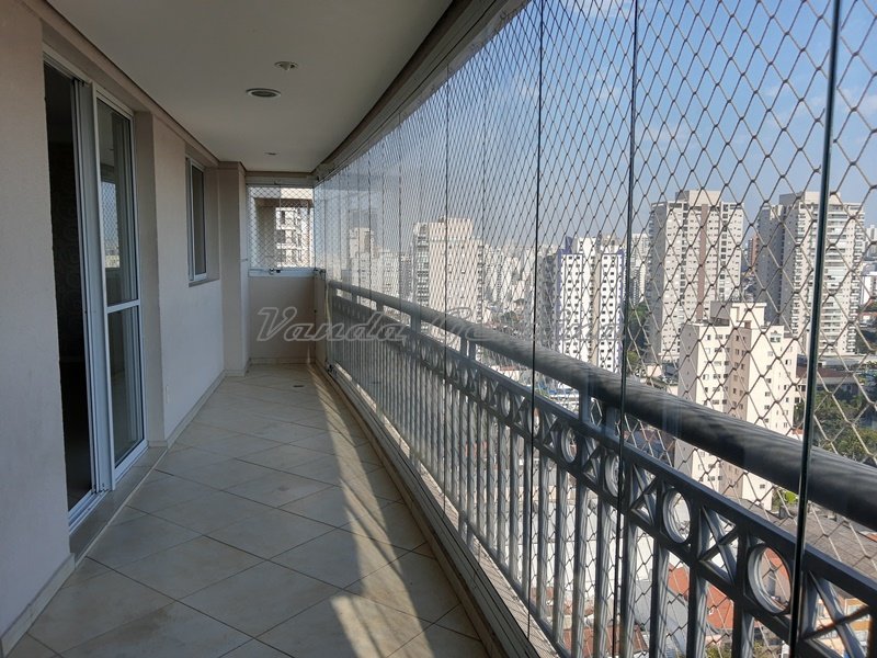Vila Romana - andar alto, muito claro e bela varanda gourmet Rua Fábia São Paulo - 