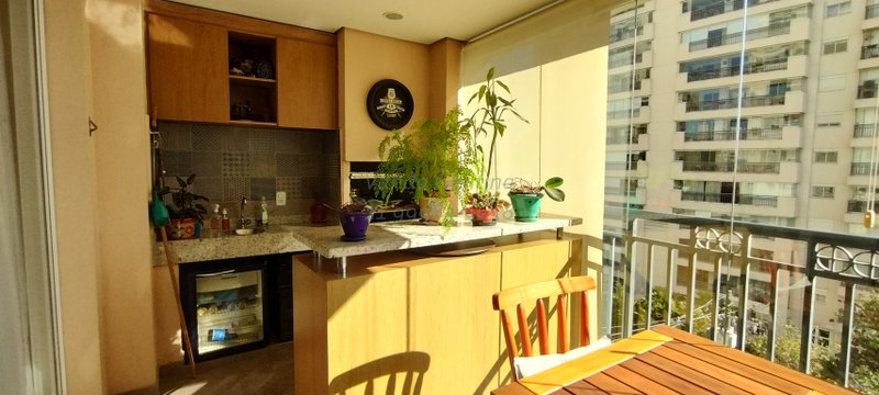 Vila Romana - apartamento claro e com varanda gourmet para encontros festivos Rua Fábia São Paulo - 