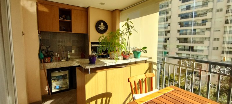 Vila Romana - apartamento claro e com varanda gourmet para encontros festivos Rua Fábia São Paulo - 