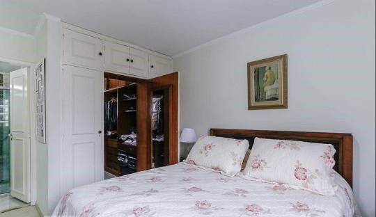 Apartamento com varanda e bosque lindo na Pompéia Rua Ministro Ferreira Alves São Paulo - 