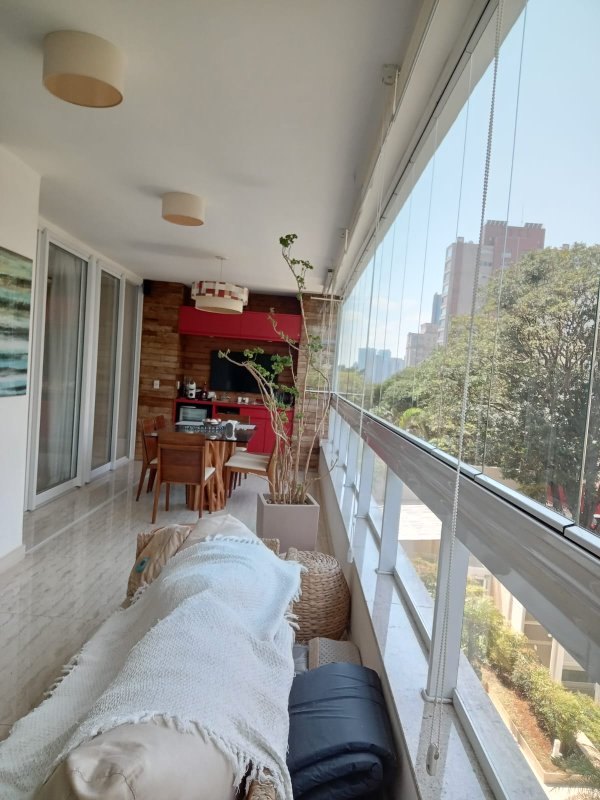 Apartamento com 178 m² - varanda gourmet - Perdizes/Água Branca Rua Airosa Galvão São Paulo - 