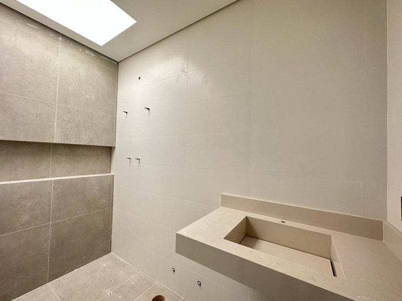 Casa de condomínio para venda com 505 m² -  4 suítes e 4 vagas em Campo Belo Rua Cristóvão Pereira São Paulo - 