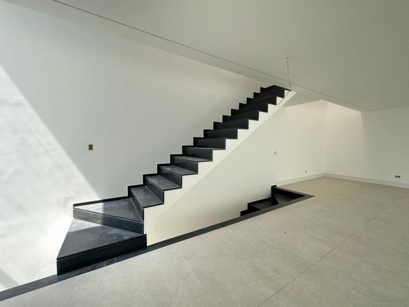 Casa de condomínio para venda com 505 m² -  4 suítes e 4 vagas em Campo Belo Rua Cristóvão Pereira São Paulo - 