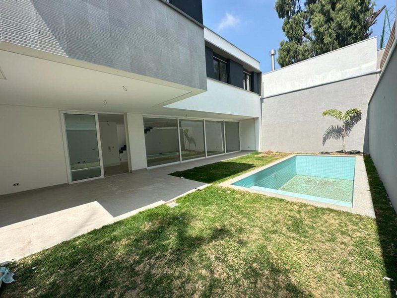 Casa de condomínio para venda com 505 m² -  4 suítes e 4 vagas em Campo Belo Rua Cristóvão Pereira São Paulo - 