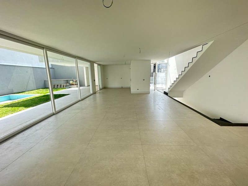Casa de condomínio para venda com 505 m² -  4 suítes e 4 vagas em Campo Belo Rua Cristóvão Pereira São Paulo - 