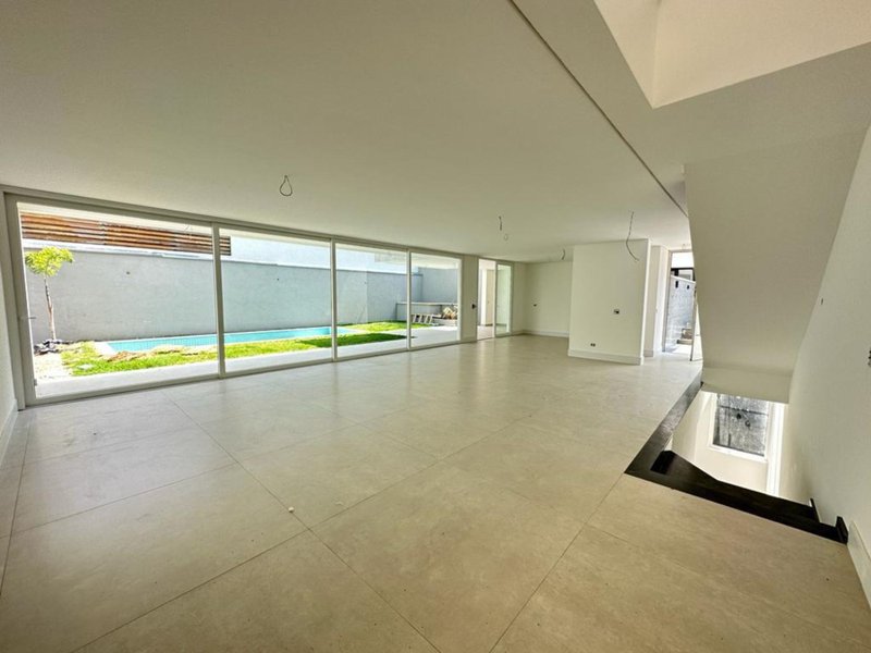 Casa de condomínio para venda com 505 m² -  4 suítes e 4 vagas em Campo Belo Rua Cristóvão Pereira São Paulo - 