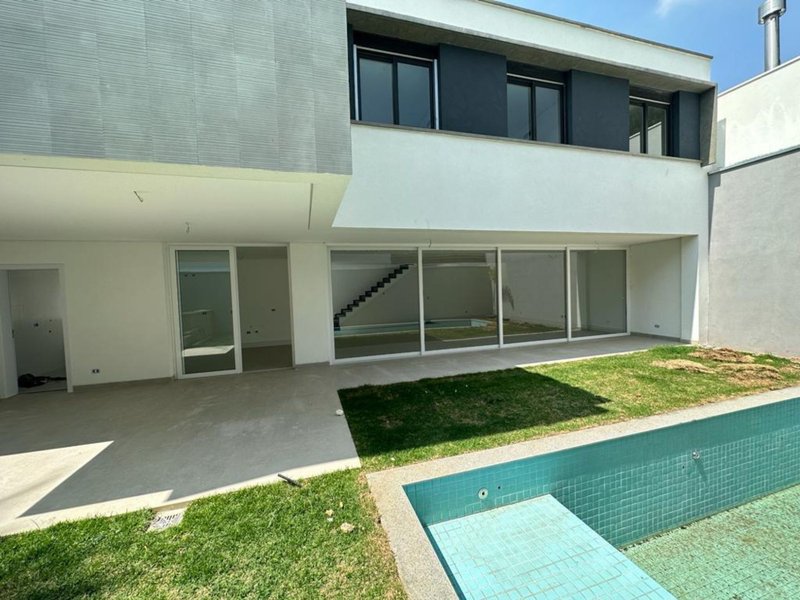Casa de condomínio para venda com 505 m² -  4 suítes e 4 vagas em Campo Belo Rua Cristóvão Pereira São Paulo - 