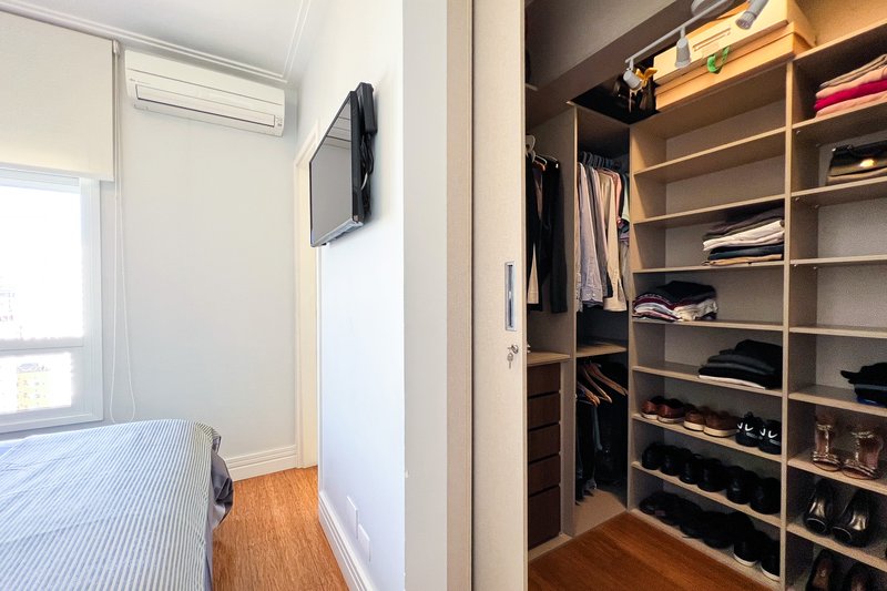 Apartamento com varanda gourmet - andar alto Rua Aimberê São Paulo - 