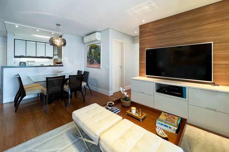 Apartamento com varanda gourmet - andar alto Rua Aimberê São Paulo - 