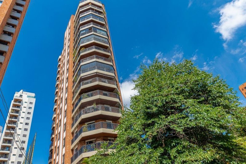 Apartamento em Moema na Rua Inhambú Rua Inhambú São Paulo - 