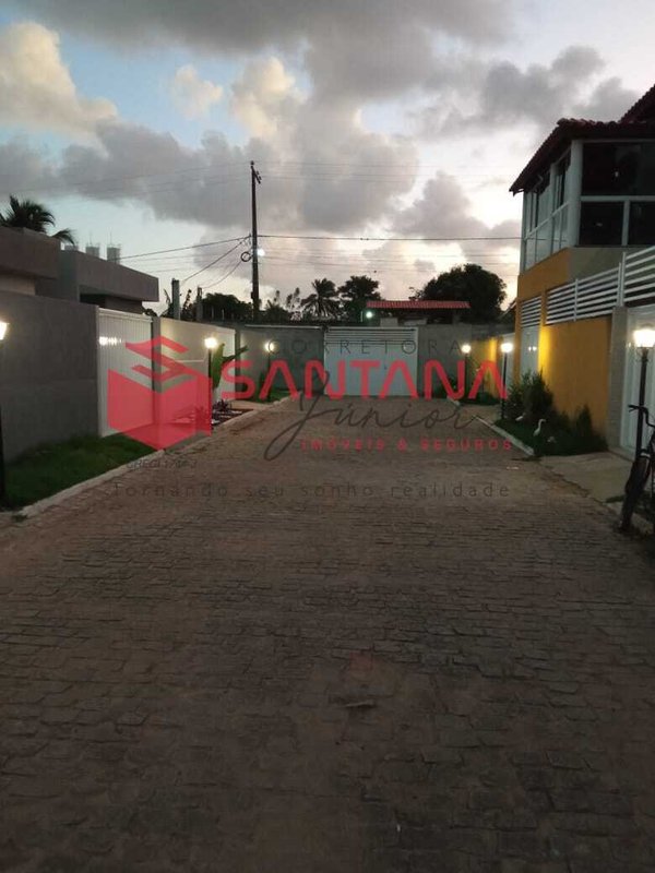 Casa em condomínio 2/4 sendo 1 suite (INDISPONÍVEL) Rua Sucupió Camaçari - 