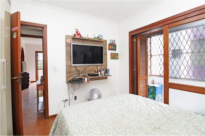 Apartamento de 3 dormitórios á 800m da Av Baltazar De Oliveira Garcia Donna Ada Mascarenhas de Moraes Porto Alegre - 