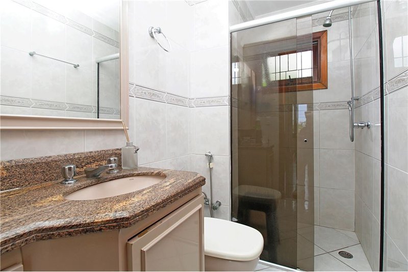 Apartamento de 3 dormitórios á 800m da Av Baltazar De Oliveira Garcia Donna Ada Mascarenhas de Moraes Porto Alegre - 