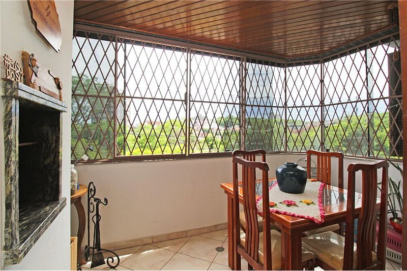 Apartamento de 3 dormitórios á 800m da Av Baltazar De Oliveira Garcia Donna Ada Mascarenhas de Moraes Porto Alegre - 