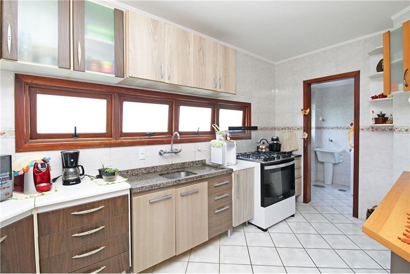 Apartamento de 3 dormitórios á 800m da Av Baltazar De Oliveira Garcia Donna Ada Mascarenhas de Moraes Porto Alegre - 