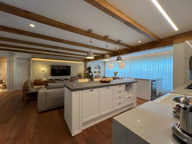 Apartamento a Venda em Moema Pássaros de 143 m² - 3 Suítes e 2 Vagas Avenida Bem-te-vi São Paulo - 