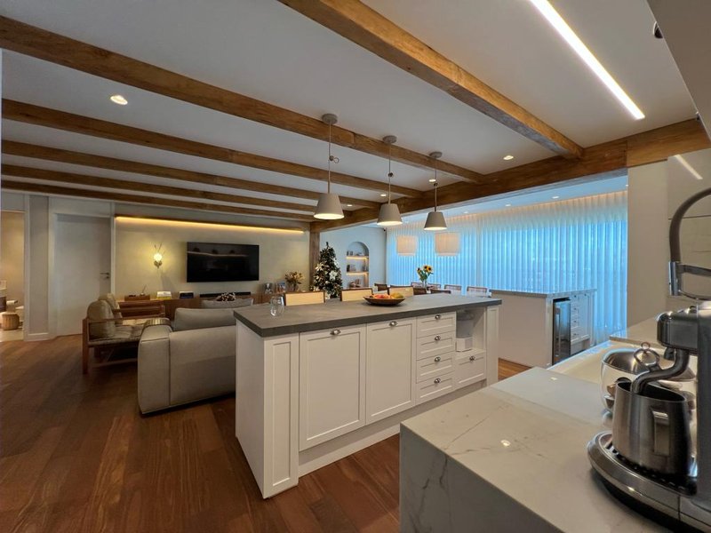 Apartamento a Venda em Moema Pássaros de 143 m² - 3 Suítes e 2 Vagas Avenida Bem-te-vi São Paulo - 