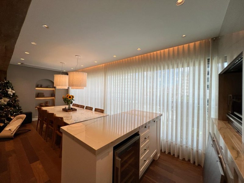 Apartamento a Venda em Moema Pássaros de 143 m² - 3 Suítes e 2 Vagas Avenida Bem-te-vi São Paulo - 