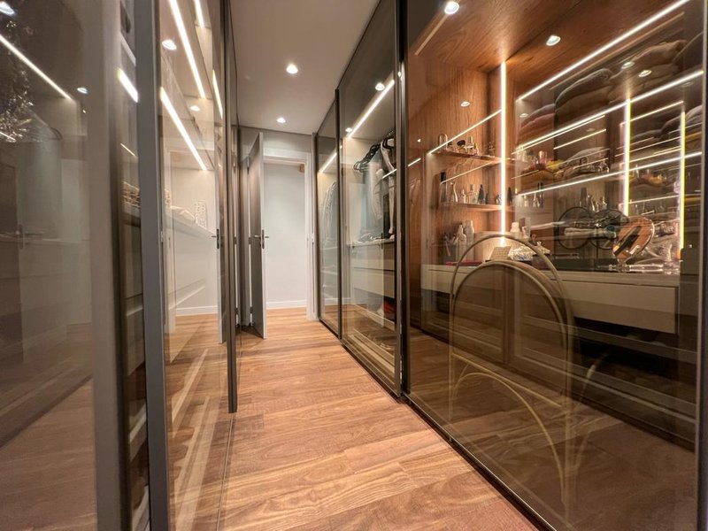 Apartamento a Venda em Moema Pássaros de 143 m² - 3 Suítes e 2 Vagas Avenida Bem-te-vi São Paulo - 